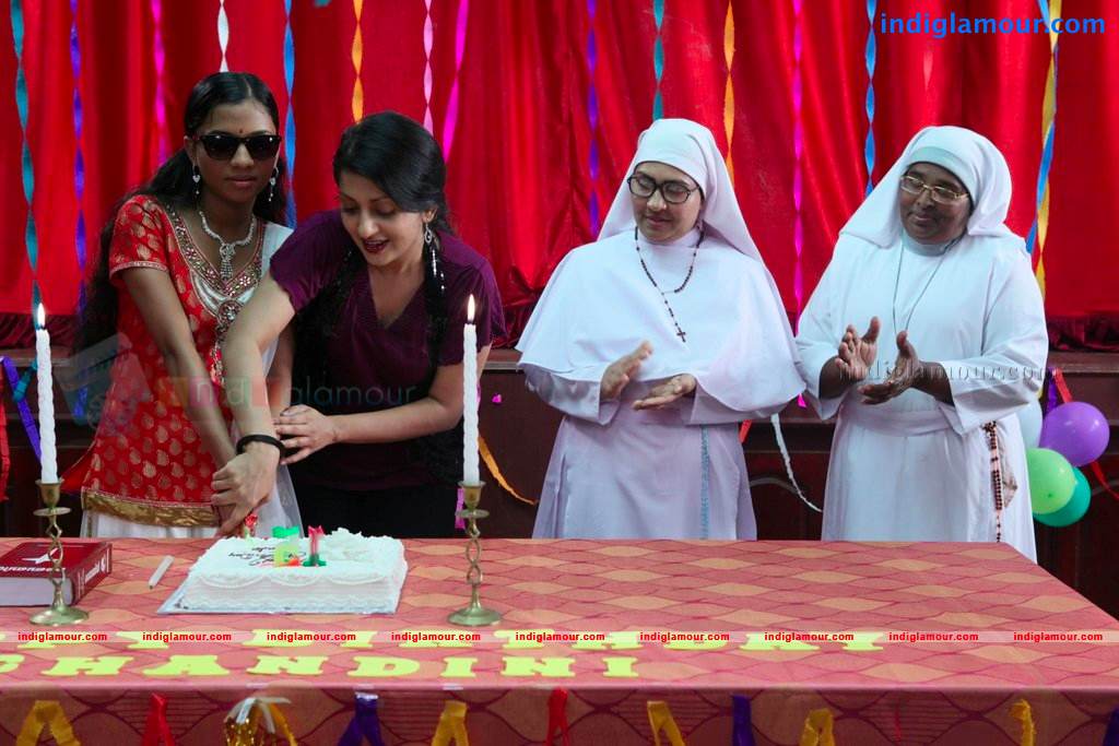 Ms Lekha Tharoor Kannunath Movie hd photo