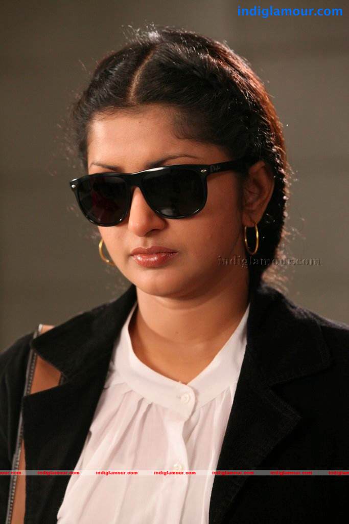 Ms Lekha Tharoor Kannunath Movie hd photo