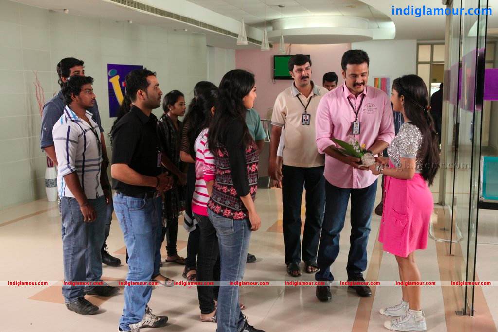 Ms Lekha Tharoor Kannunath Movie hd photo