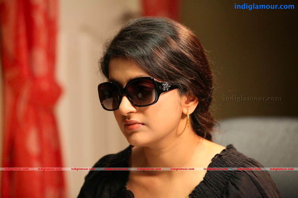 Ms Lekha Tharoor Kannunath Movie hd photo