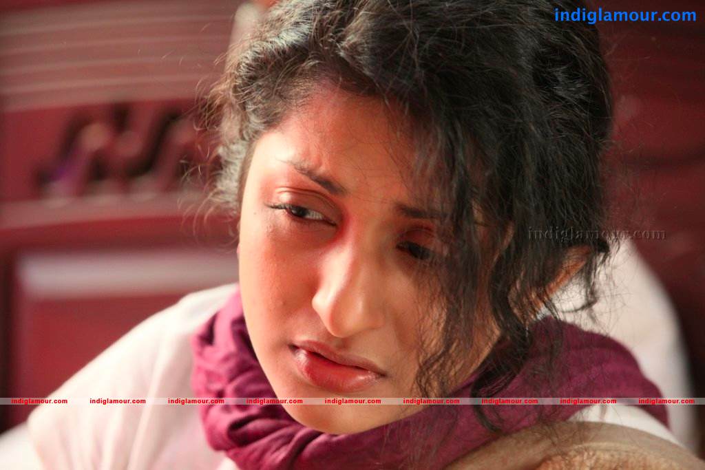 Ms Lekha Tharoor Kannunath Movie hd photo
