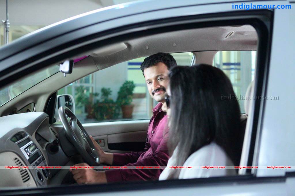Ms Lekha Tharoor Kannunath Movie hd photo