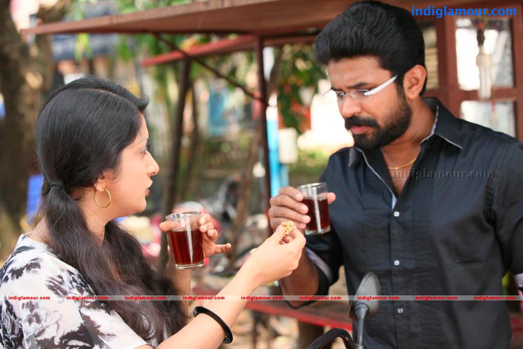 Ms Lekha Tharoor Kannunath Movie hd photo