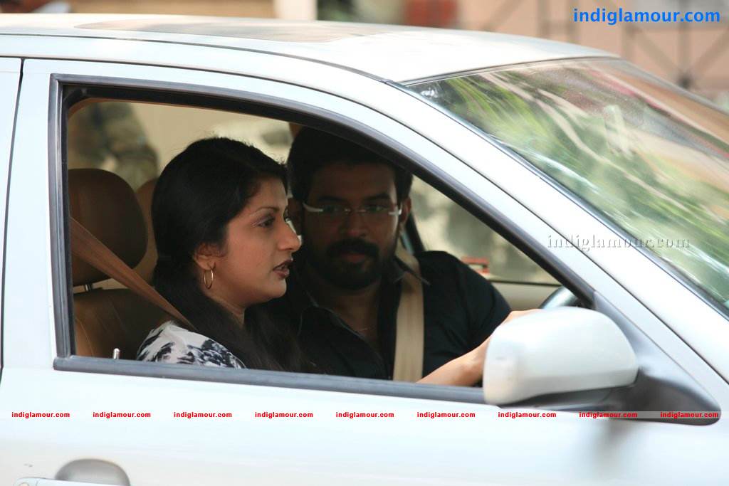 Ms Lekha Tharoor Kannunath Movie hd photo
