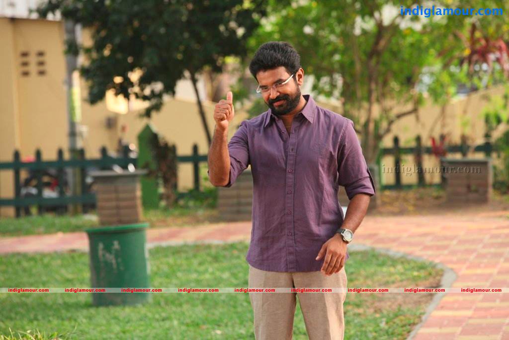 Ms Lekha Tharoor Kannunath Movie hd photo