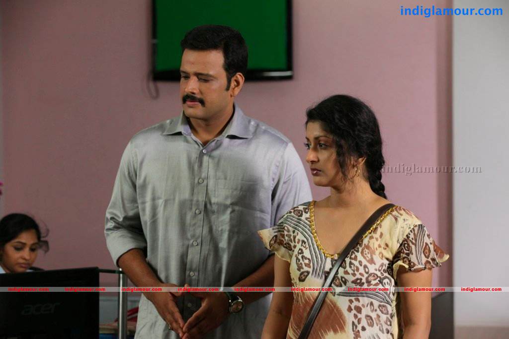 Ms Lekha Tharoor Kannunath Movie hd photo