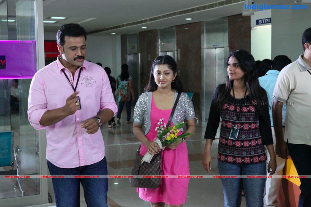 Ms Lekha Tharoor Kannunath Movie hd photo
