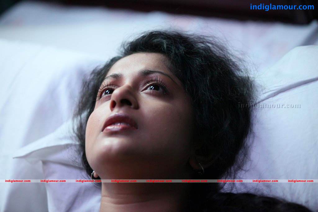 Ms Lekha Tharoor Kannunath Movie hd photo