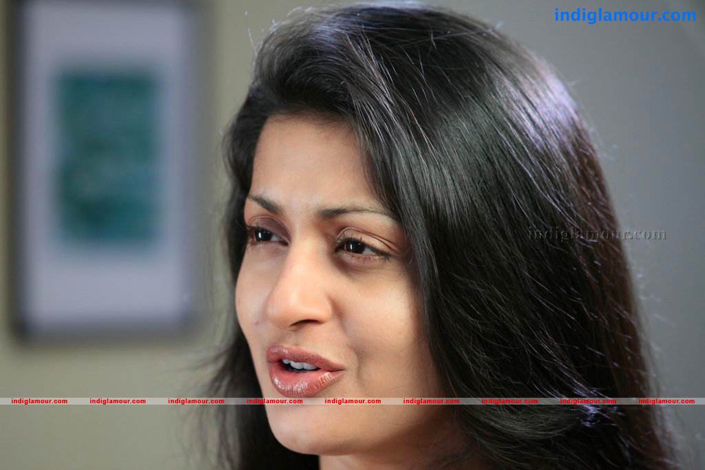Ms Lekha Tharoor Kannunath Movie hd photo