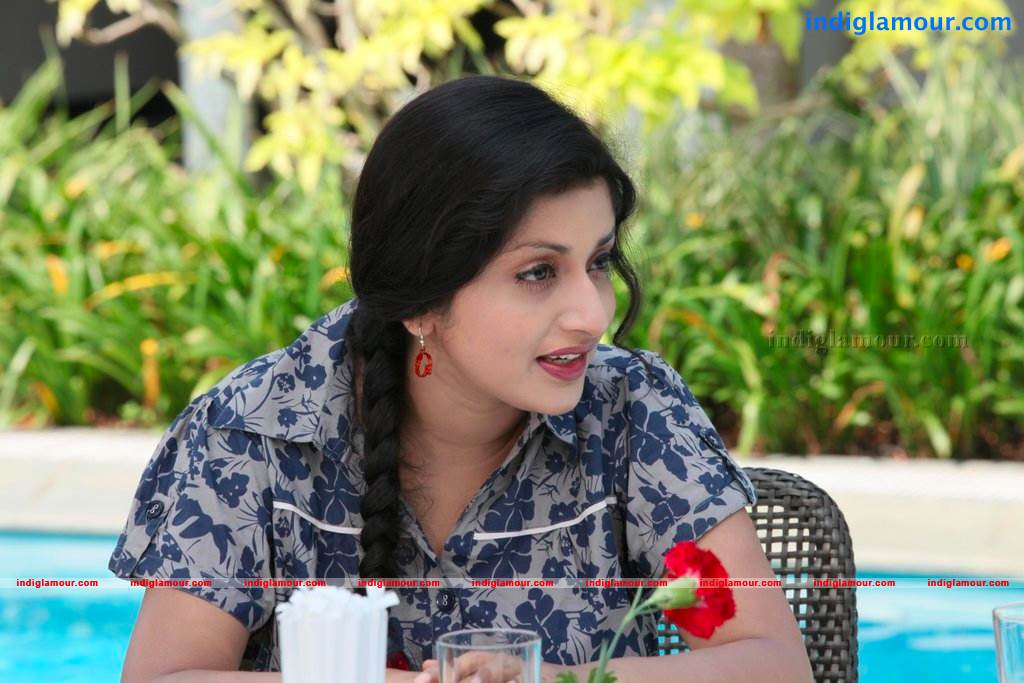 Ms Lekha Tharoor Kannunath Movie hd photo
