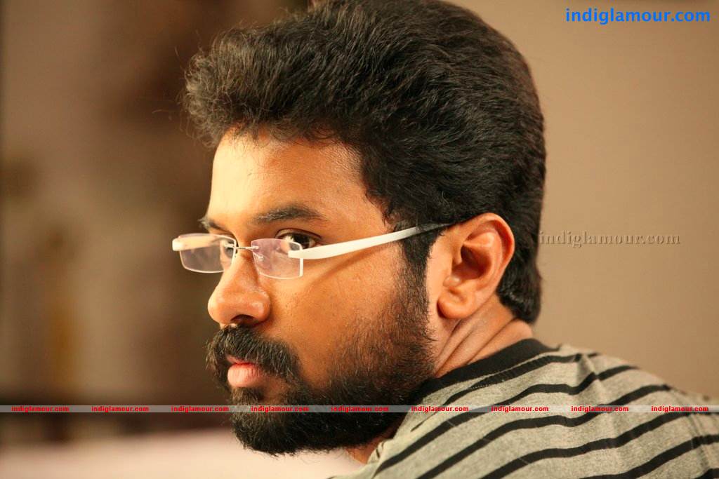 Ms Lekha Tharoor Kannunath Movie hd photo
