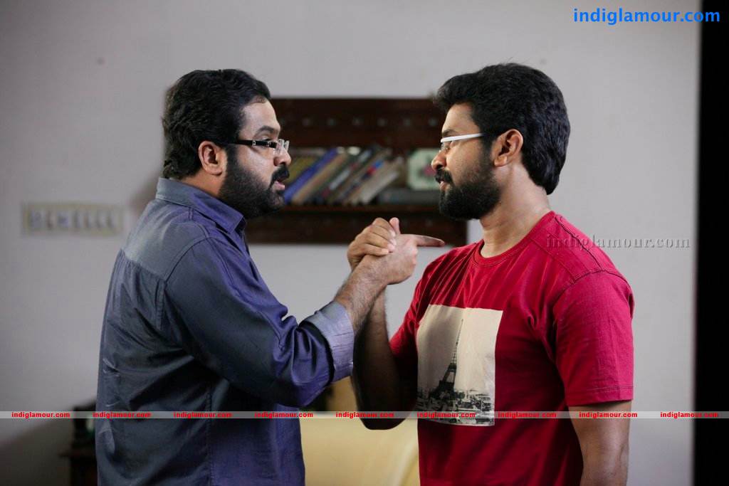 Ms Lekha Tharoor Kannunath Movie hd photo