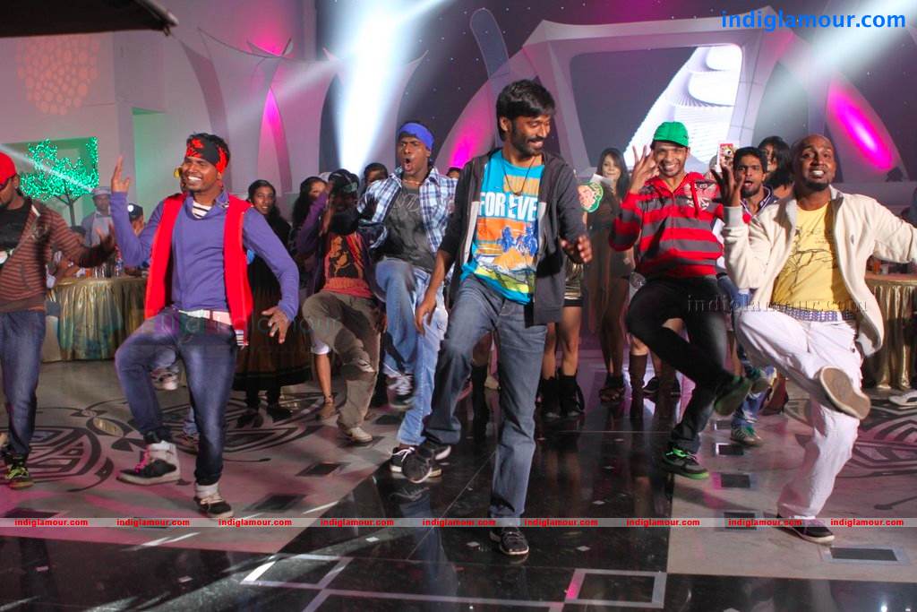 Kammath And Kammath Movie hd photo