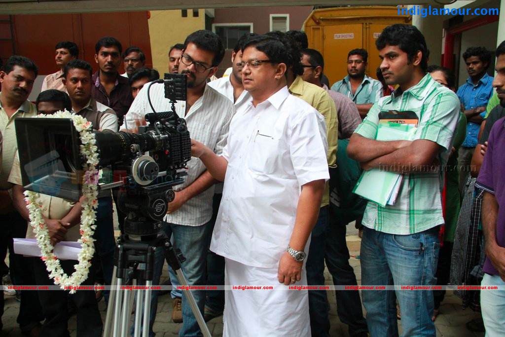 Kili Poyi Movie hd photo