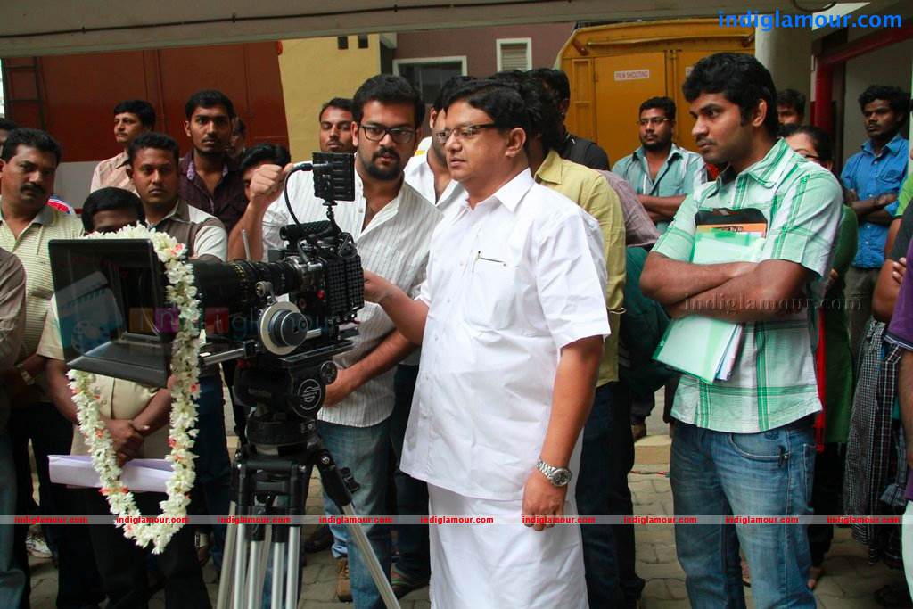 Kili Poyi Movie hd photo