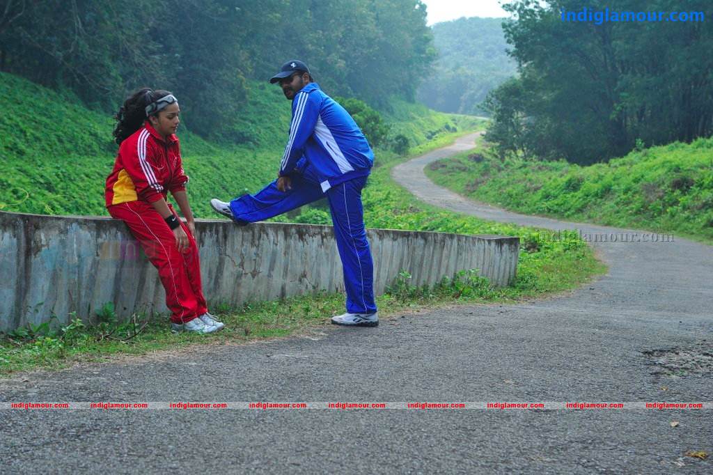 Rabeeca Kizhaka Mala Movie hd photo