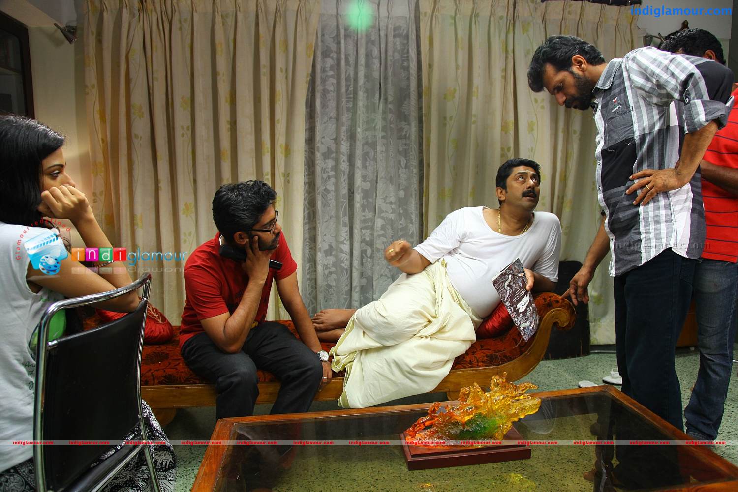 Crocodile Love Story Movie hd photo