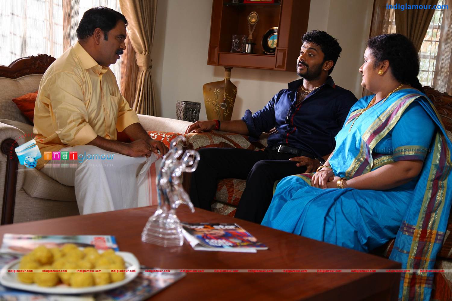 Crocodile Love Story Movie hd photo