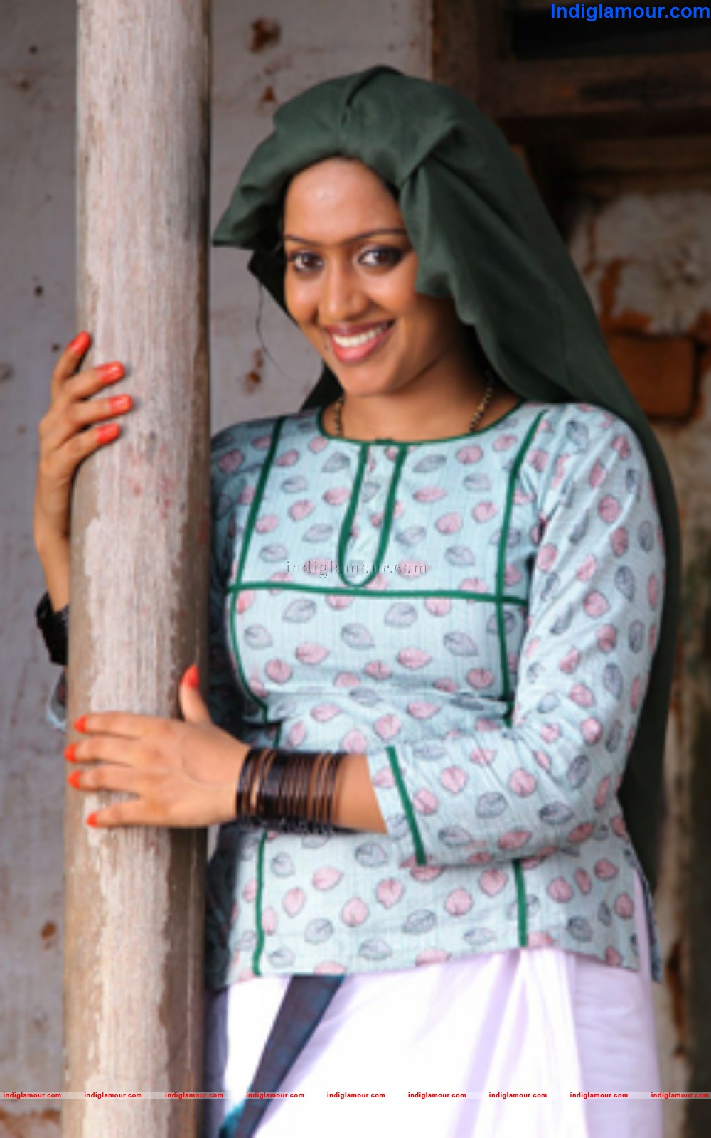 Kadha Veedu Movie hd photo