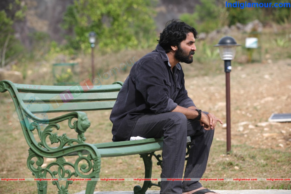 Otta Oruthiyum Sheriyalla Movie hd photo