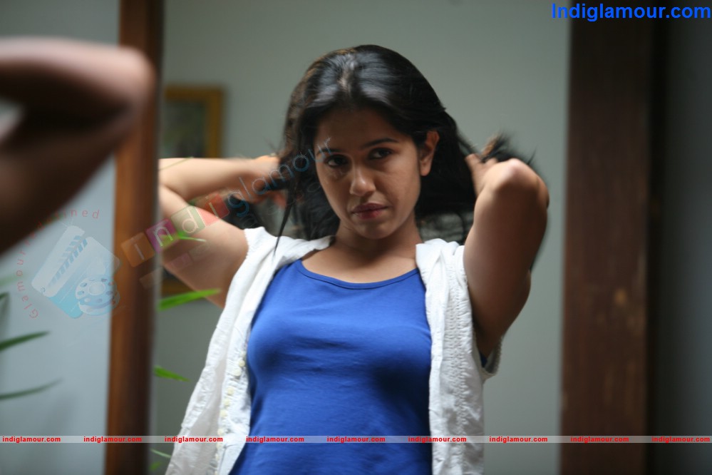 Otta Oruthiyum Sheriyalla Movie hd photo
