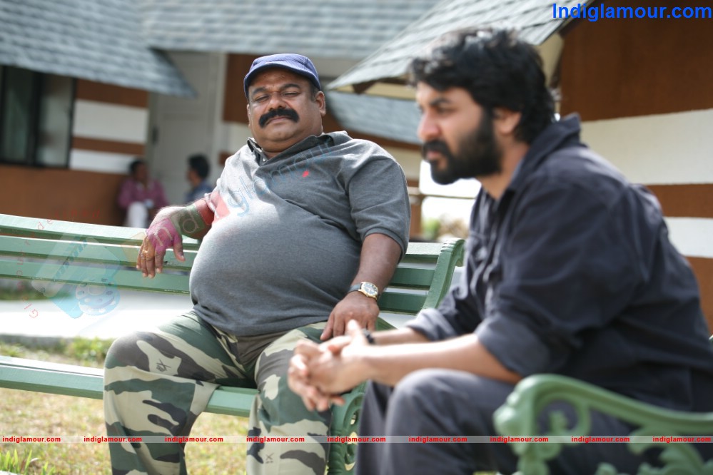 Otta Oruthiyum Sheriyalla Movie hd photo