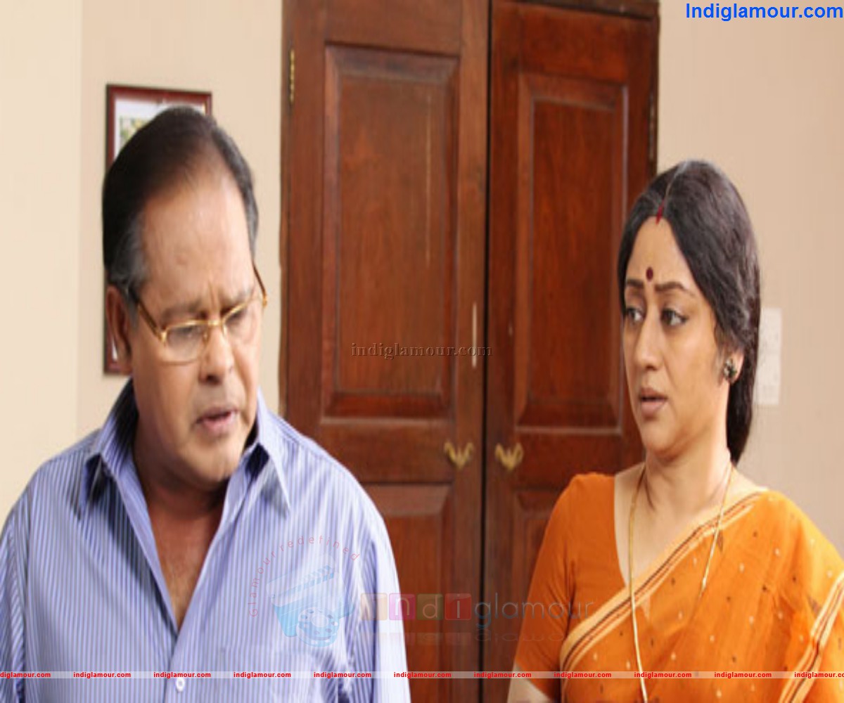 Aan Piranna Veedu Movie hd photo