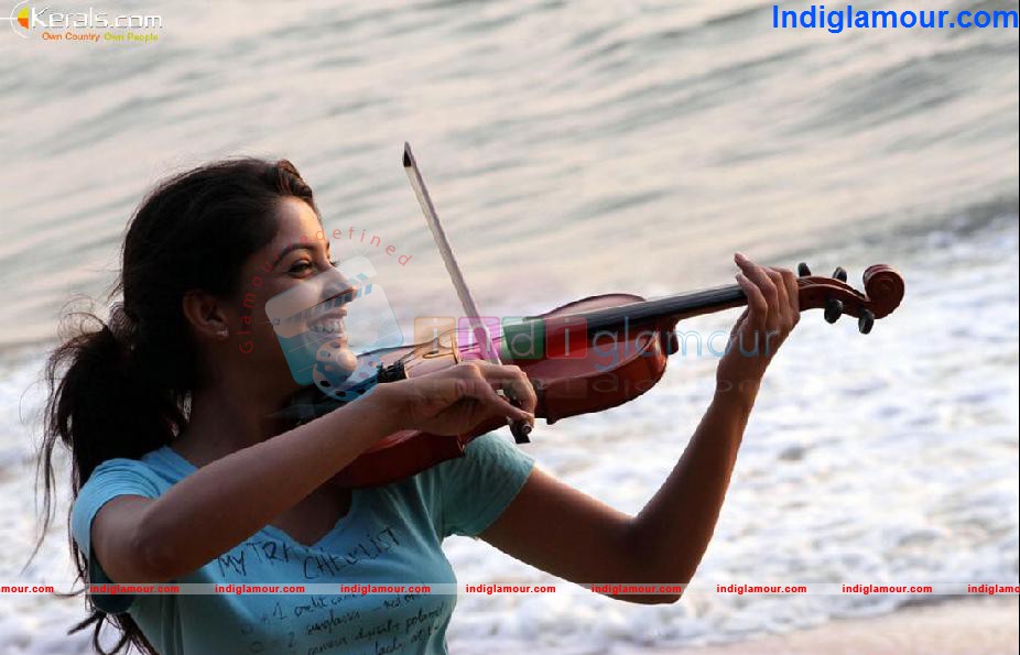 Abhiyum Njanum Movie hd photo