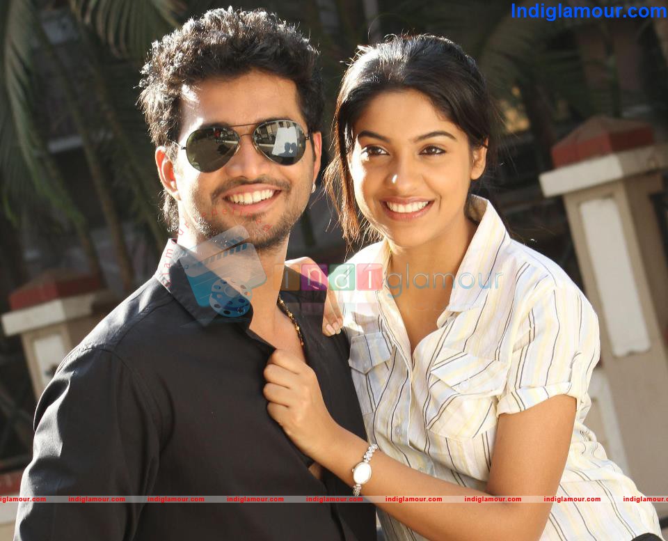 Abhiyum Njanum Movie hd photo