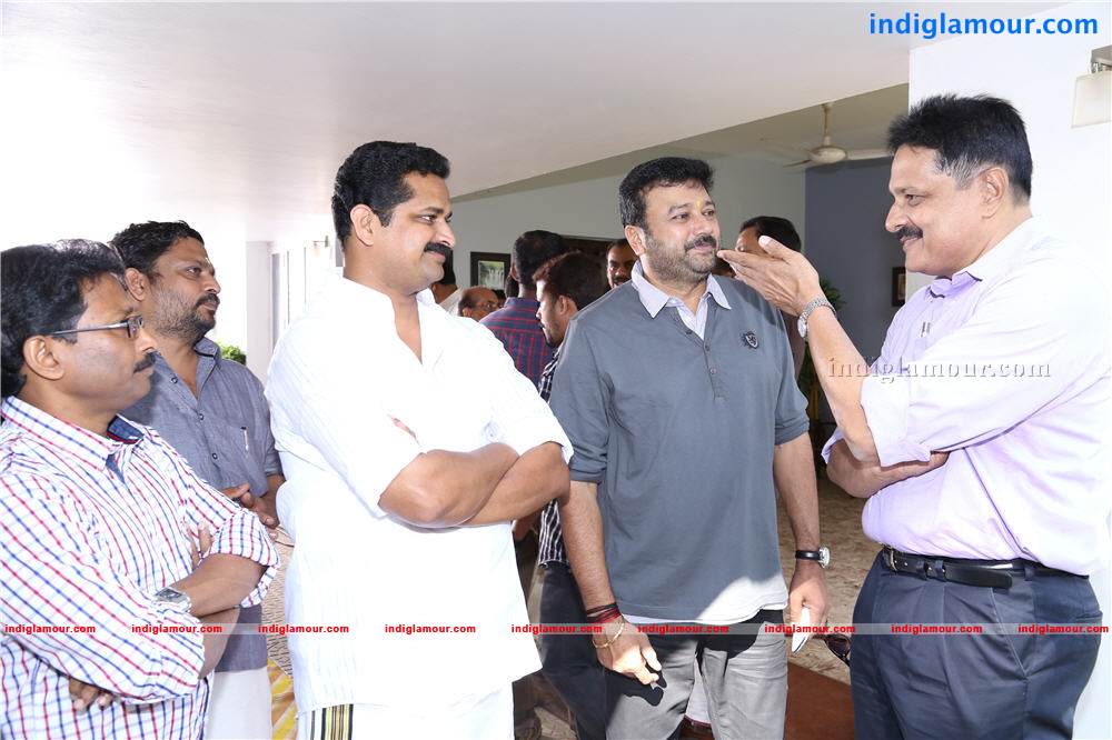 Bharya Athra Pora Movie hd photo