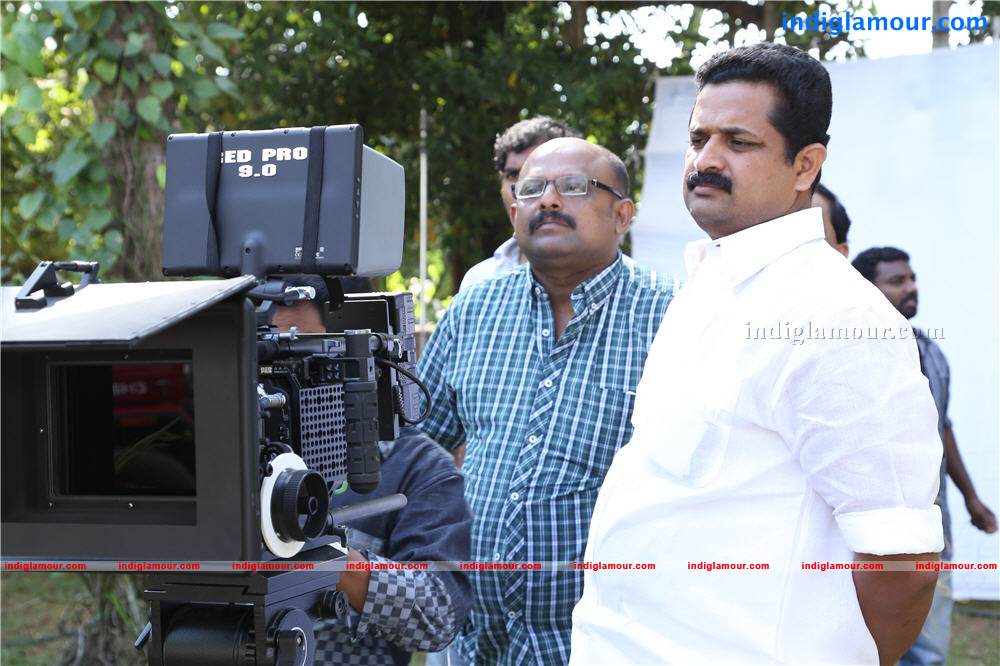 Bharya Athra Pora Movie hd photo
