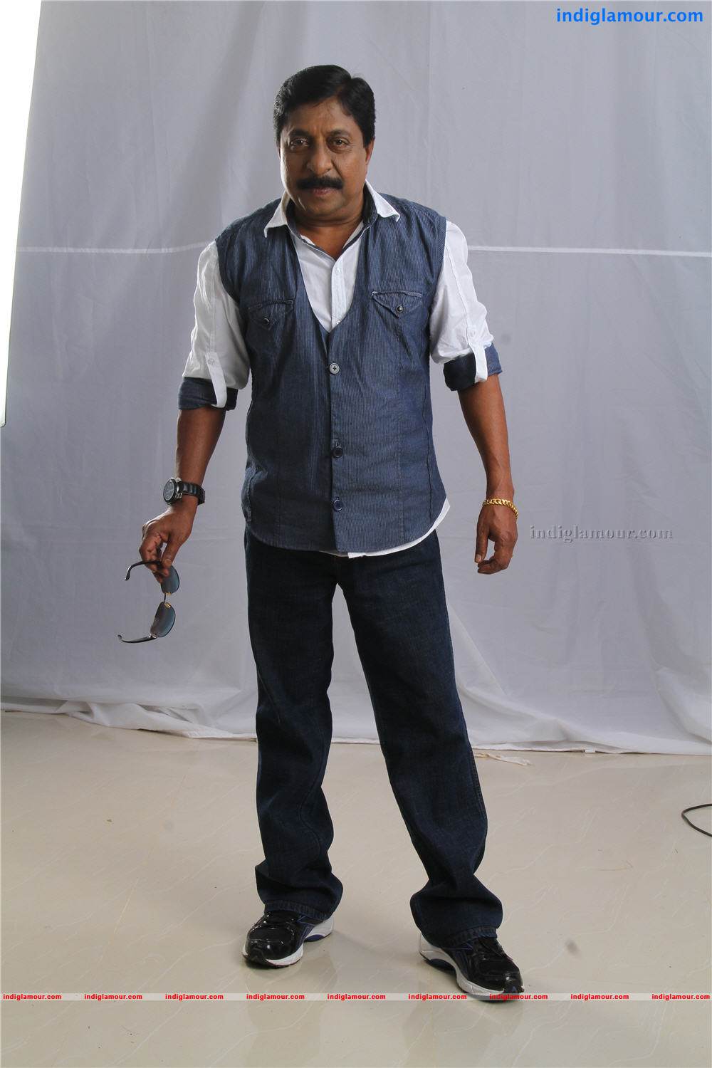 Money Back Policy Movie hd photo