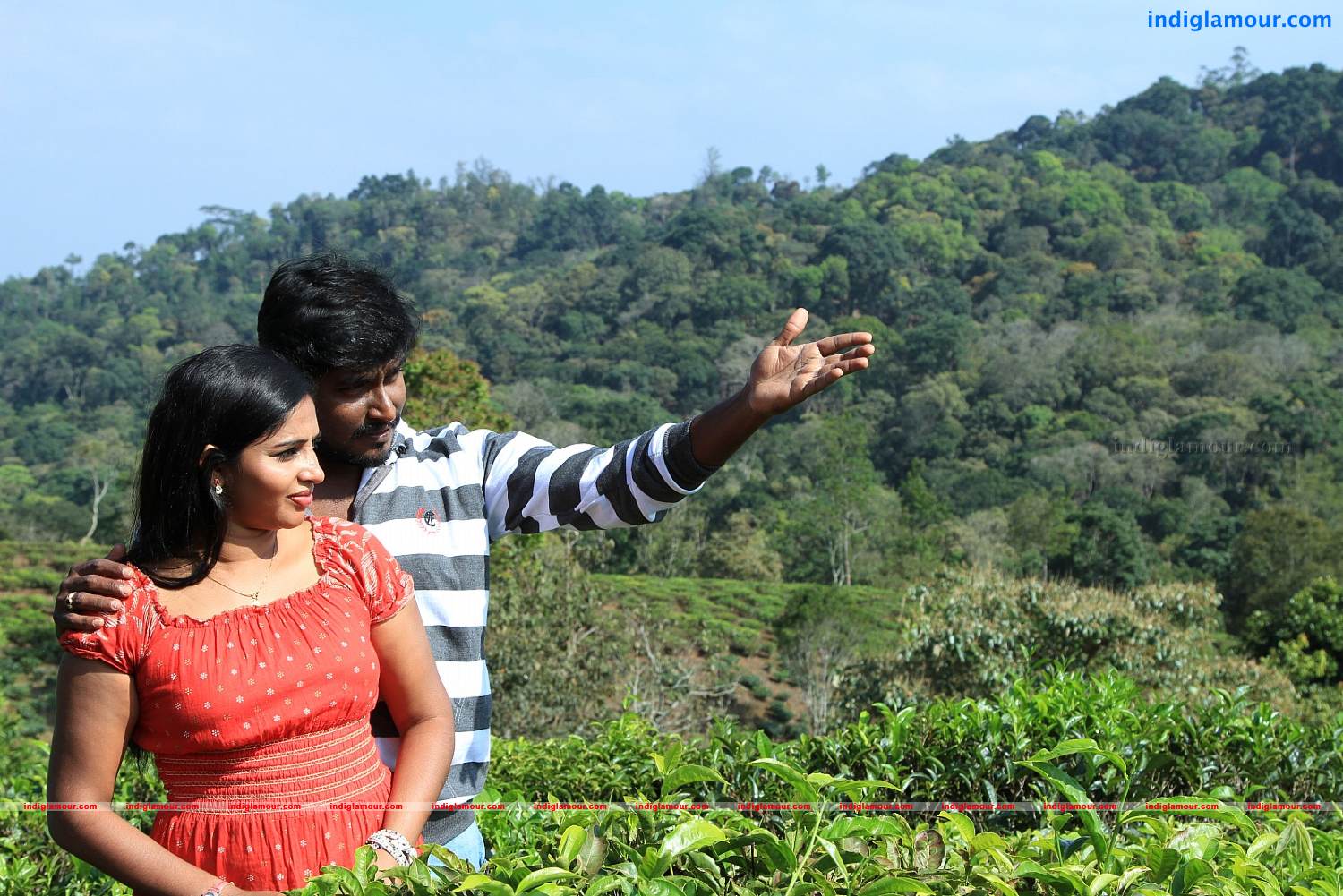 Oru Penkuttyum 3 Kaamukanmarum Movie hd photo