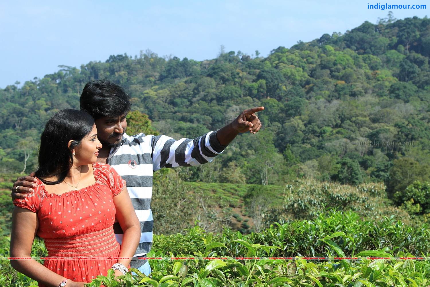 Oru Penkuttyum 3 Kaamukanmarum Movie hd photo