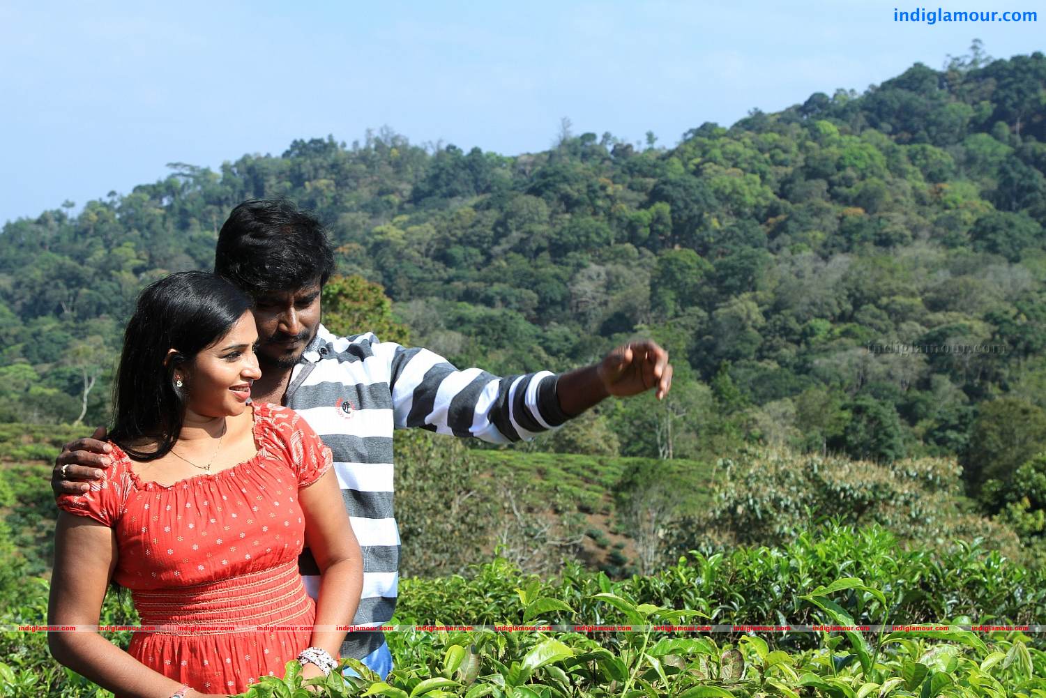 Oru Penkuttyum 3 Kaamukanmarum Movie hd photo