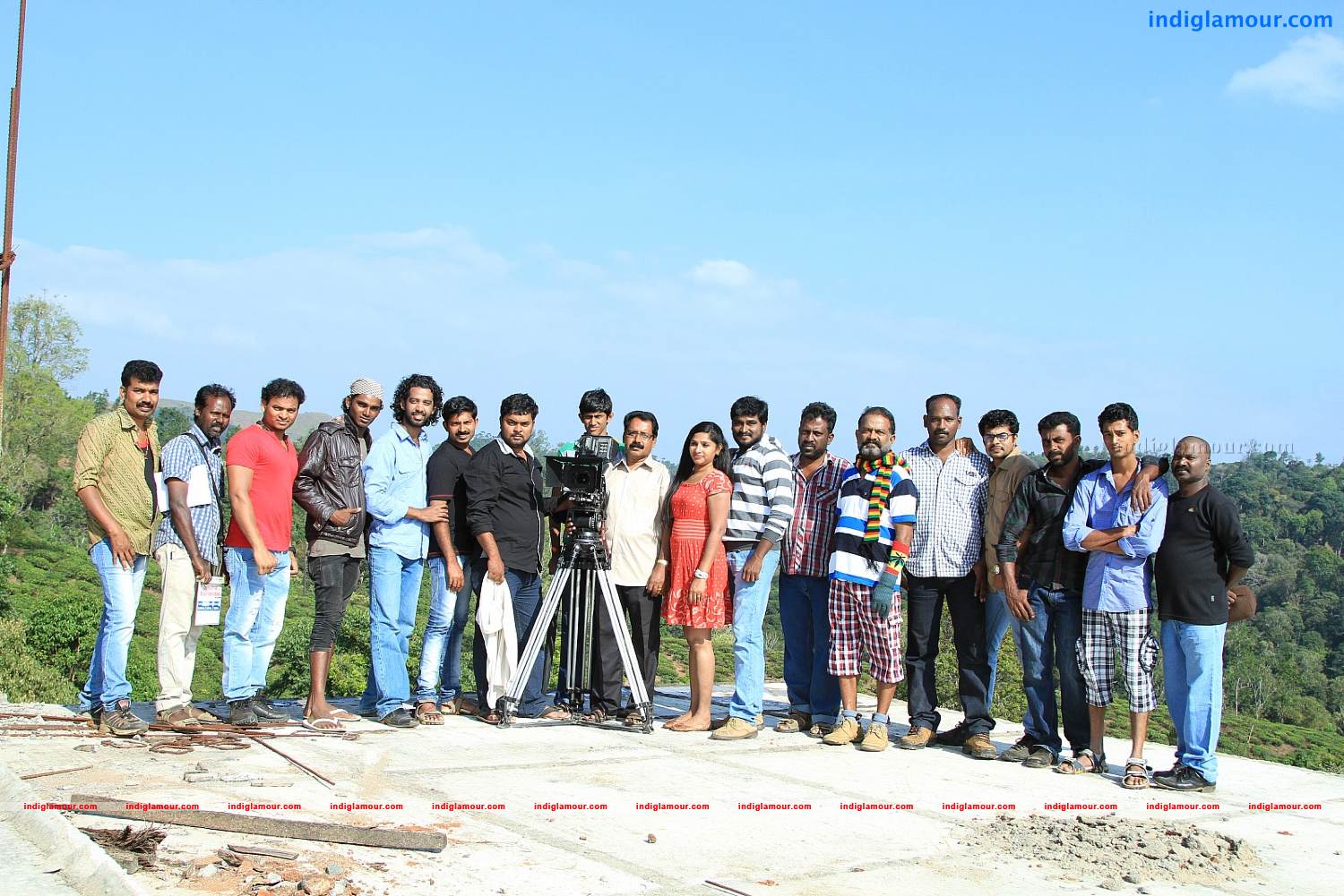 Oru Penkuttyum 3 Kaamukanmarum Movie hd photo