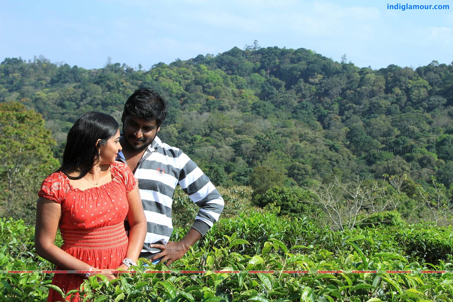 Oru Penkuttyum 3 Kaamukanmarum Movie hd photo