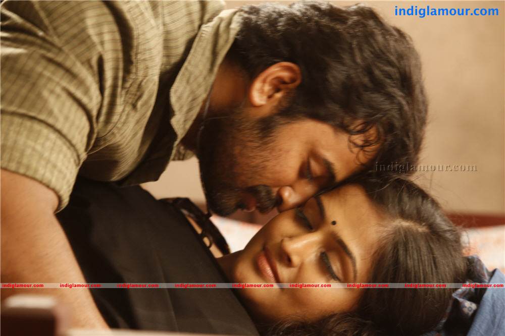 Pathiramanal Movie hd photo