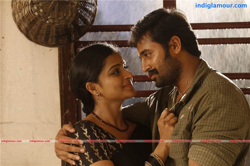 Pathiramanal Movie hd photo