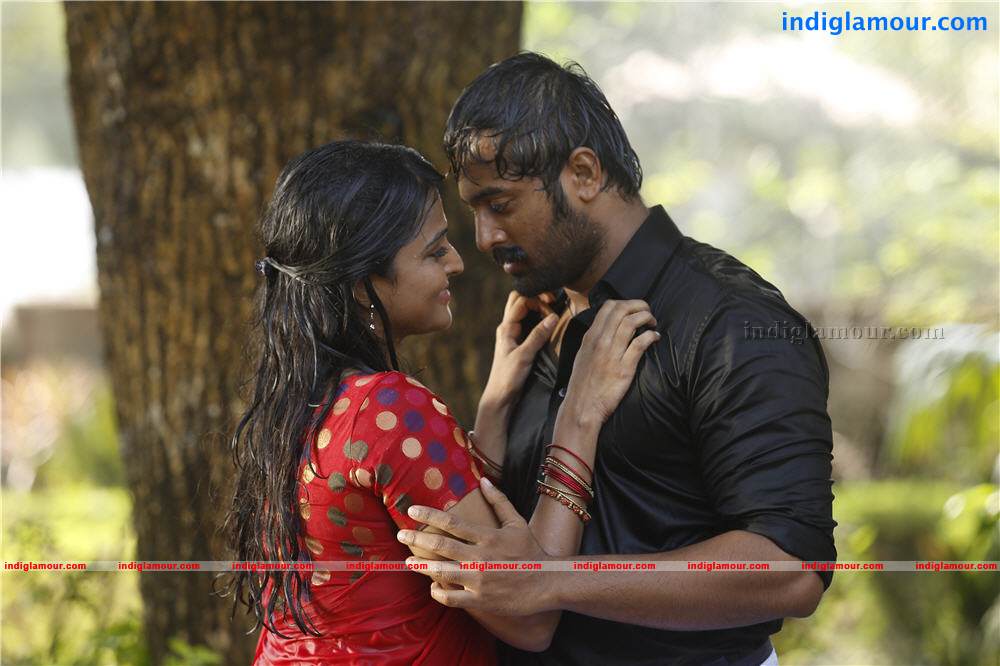 Pathiramanal Movie hd photo