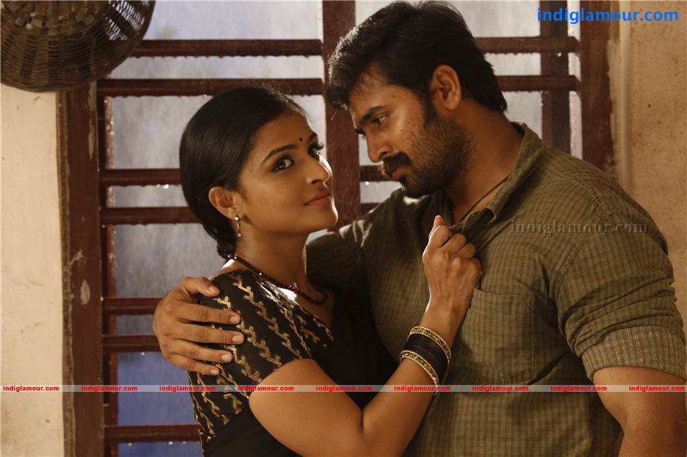 Pathiramanal Movie hd photo