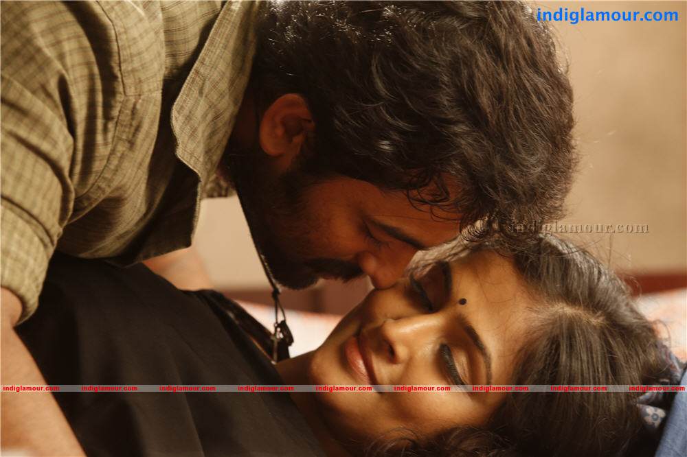 Pathiramanal Movie hd photo