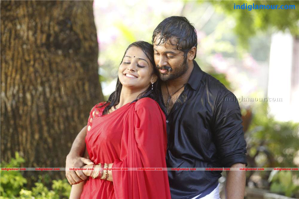 Pathiramanal Movie hd photo