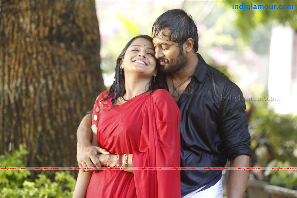 Pathiramanal Movie hd photo
