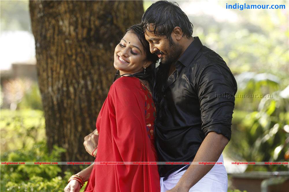 Pathiramanal Movie hd photo