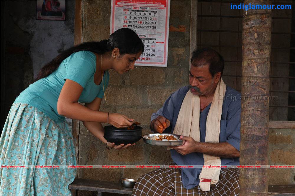 Pathiramanal Movie hd photo