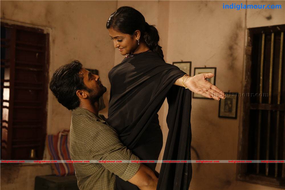 Pathiramanal Movie hd photo