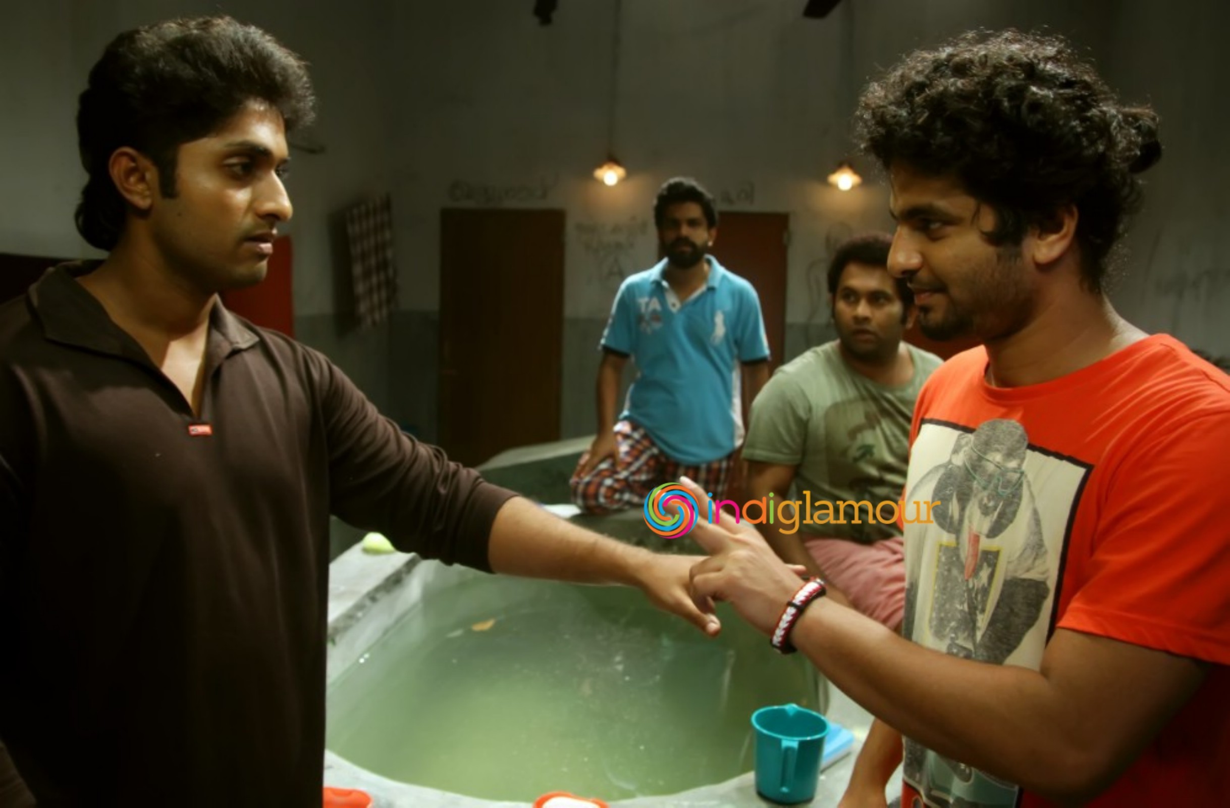 Adi Kapyare Kootta Mani Movie hd photo