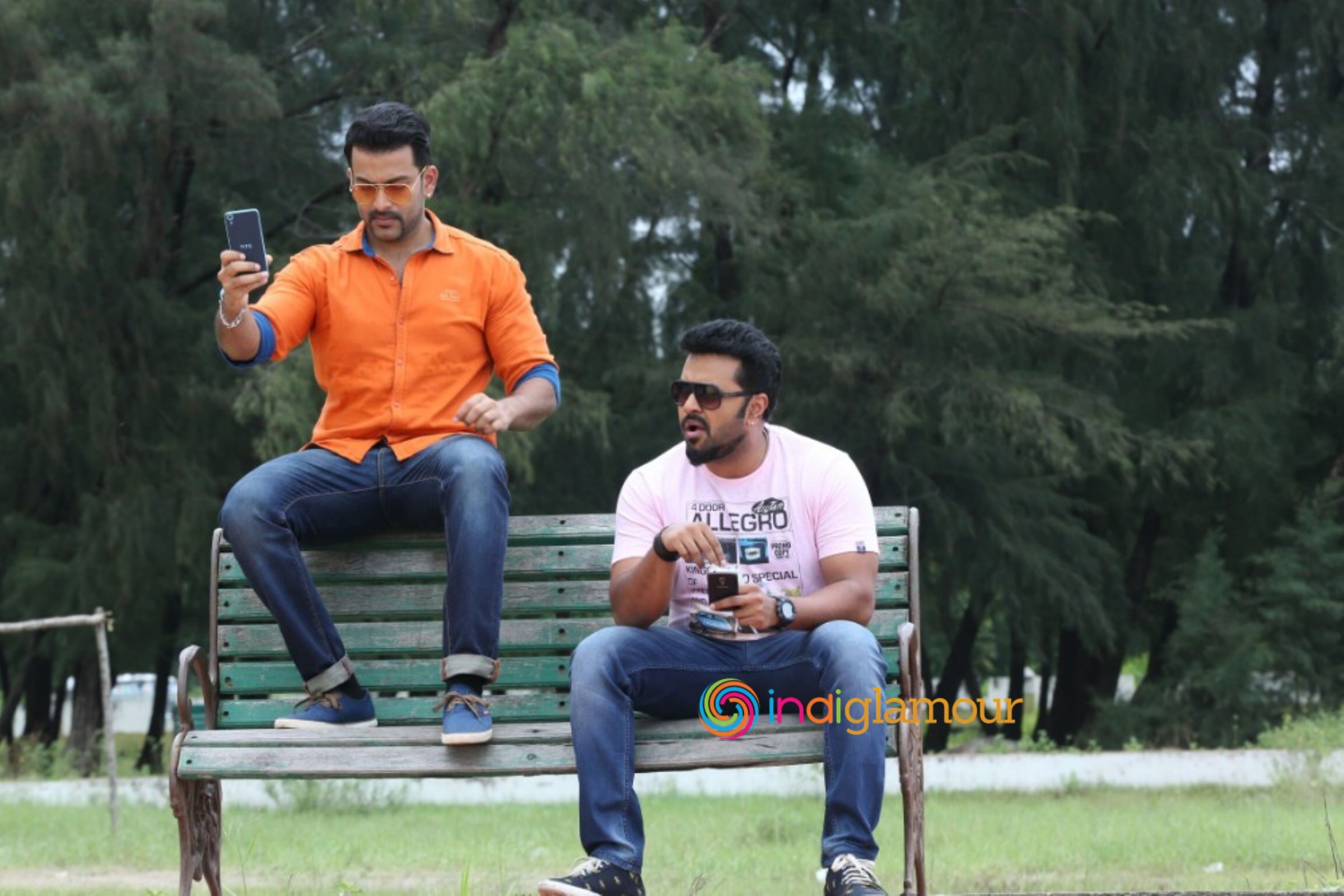 Amar Akbar Anthony Movie hd photo