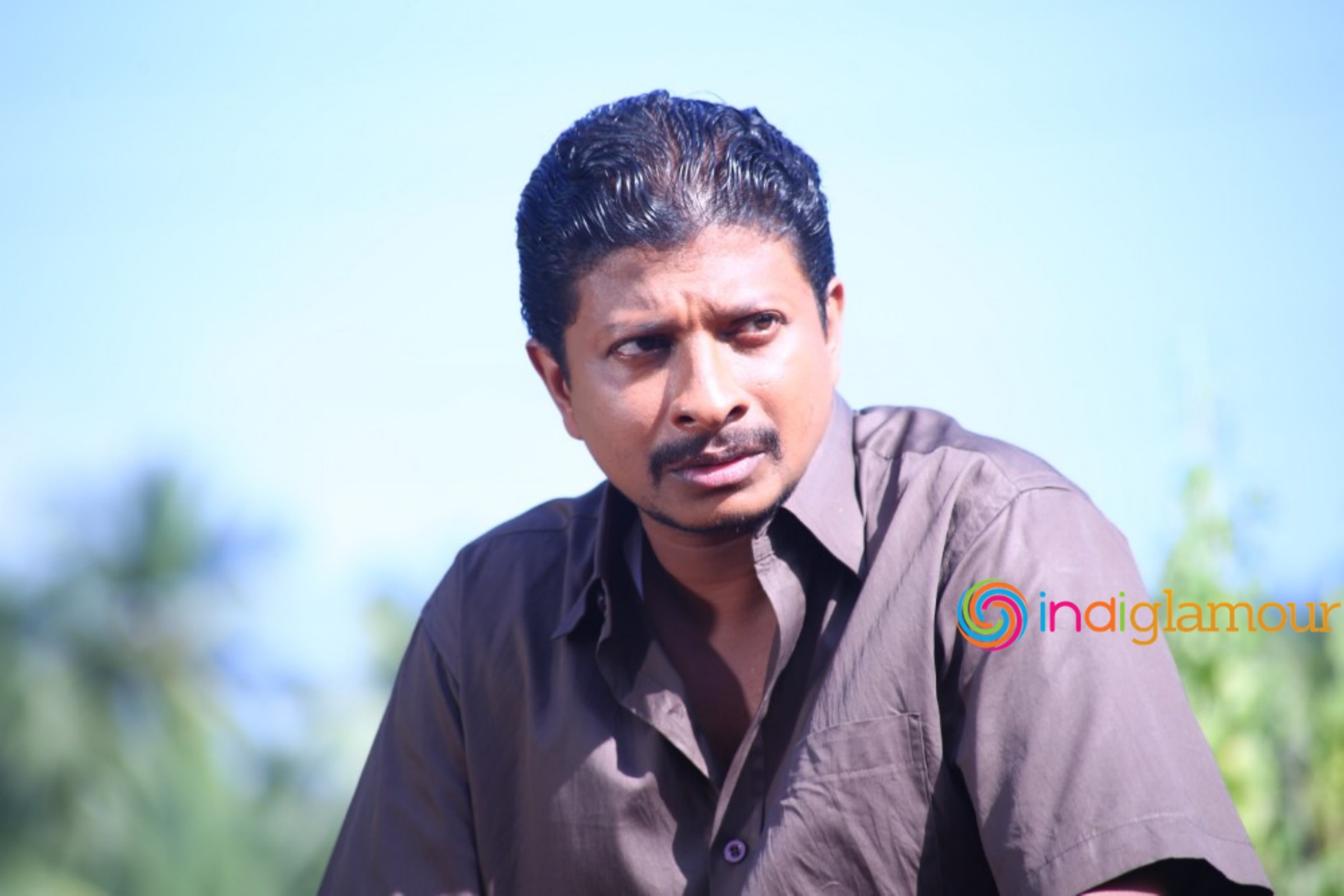 Akashathinum Bhoomikkum Idayil Movie hd photo